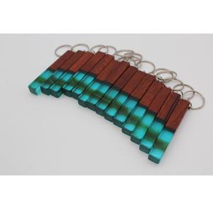 Porte-clés élégants en résine et en bois, accessoires faits à la main en bois naturel et en résine pour clés, sacs et portefeuilles - Product Image 1