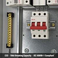 Tableau de distribution triphasé 1P 3P 4 6 8 12 voies, boîtier de disjoncteurs (MCB) à montage en surface, boîte de distribution métallique, IEC 61439 10kA 17 ans OEM