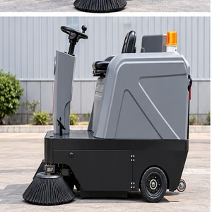 Máquina barredora de pisos comercial autopropulsada a batería con volante y cepillo lateral - Product Image 3