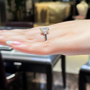 New Design Exclusive Style Lab Grown Diamond 18K <b>White</b> Gold Emerald Cut IGI Certified Wedding Ring Jewelry Real Diamond - Product Image 2