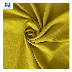 Tissu Cringkle Tela Noir Cey Airflow Crincle Cey Crêpe Italienne 60 "160gsm Flow swiss Dot Cey - Product Image 1