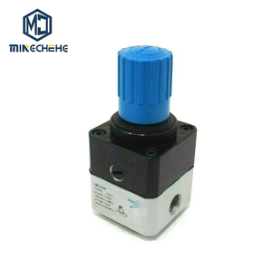 Alimentation à courant constant LRP144 avec variantes LRP144-12V et LRP144-36V pour LED commerciales - Product Image 1