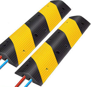 लागत प्रभावी रबर गति ब्रेकर पीला-काला सड़क गति बम्प सड़क रबर गति हम्प - Product Image 5