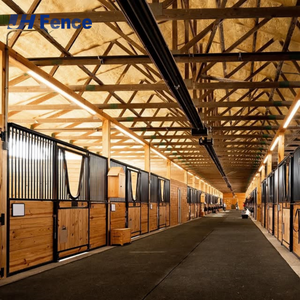 Écuries de luxe de style européen, façade de grange équestre haut de gamme, boxes pour chevaux, abris à vendre - Product Image 6