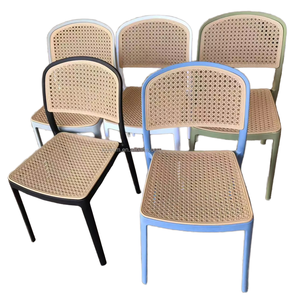 Chaise de café en rotin plastique d'extérieur à dossier haut, design moderne, très vendue, pour restaurant, salle à manger, location de mobilier, usage domestique - Product Image 1