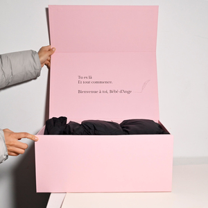 Caja de Regalo Personalizada de Cartón Rígido Negro de 2 mm de Grosor, con Recubrimiento UV, Impresión Magnética, Caja de Embalaje Grande para Ropa, de Lujo - Product Image 2