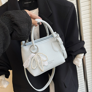 <span class=keywords><strong>Sac</strong></span> seau <span class=keywords><strong>mini</strong></span> imperméable super tendance pour femme, nouvelle collection 2025, <span class=keywords><strong>sac</strong></span> à bandoulière <span class=keywords><strong>de</strong></span> <span class=keywords><strong>luxe</strong></span> pour téléphone portable - Product Image 3