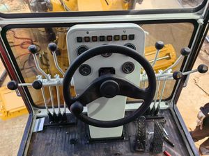 รถเกรดเดอร์ CAT 140G มือสอง ระบบไฮดรอลิกเต็มรูปแบบ ของแท้จาก Caterpillar สำหรับงานปรับระดับถนน - Product Image 6
