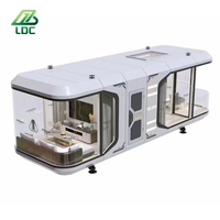Capsule spatiale moderne et luxueuse avec système de contrôle intelligent, capsule de camping