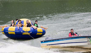 미친 여름 흥미 진진한 풍선 회전 물 장난감 디스코 보트 견인 튜브/물 엔터테인먼트를위한 풍선 UFO 보트 - Product Image 6