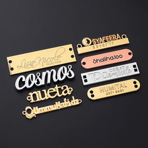 Sacs à main Sac Hijab doré Abaya Écharpe Chaussures Marque Vêtements Étiquette en métal logo personnalisé en métal étiquettes pour sacs Vêtements Vêtements Sacs à main - Product Image 3