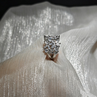 Bague florale plaquée platine KYRA01030 de qualité vérifiée avec zircon brillant pour marque de bijoux