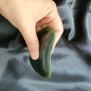 Outil de massage facial en <span class=keywords><strong>jade</strong></span> néphrite, <span class=keywords><strong>Gua</strong></span> <span class=keywords><strong>Sha</strong></span>, outil de massage facial en <span class=keywords><strong>jade</strong></span> néphrite authentique, forme carrée - Product Image 4