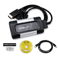 Scanner de diagnostic universel OBD2 avec écran LCD pour la lecture des codes d'erreur du moteur des voitures et camions, compatible véhicules 12-24V