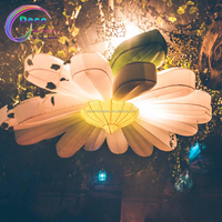 Belle fleur gonflable de décoration accrochante d'étape de fête de nuit avec la lumière menée