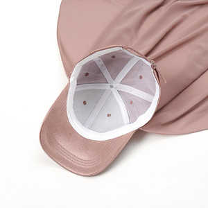 Nouvel arrivage d'hijabs en mousseline de soie de couleur unie ensembles de chapeaux de sport en satin hijab en mousseline de soie long et doux châle avec casquettes de baseball pour femmes musulmanes - Product Image 5