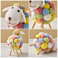 Ornements en feutre et flanelle doux en forme de mouton, style dessin animé nordique, colorés, parfaits pour les cadeaux de déménagement ou de nouvelle maison