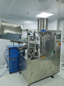 Máquina Automática Eléctrica para Llenado y Sellado de Tubos Químicos de Plástico Laminado con Sistema PLC y 1 Año de Garantía - Product Image 2