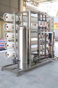 Système de réutilisation d'eau de mer RO 10T avec <span class=keywords><strong>pompe</strong></span> et PLC, <span class=keywords><strong>filtre</strong></span> <span class=keywords><strong>à</strong></span> charbon pour <span class=keywords><strong>sable</strong></span> peu profond, garantie 1 an pour la récupération d'eau récupérée - Product Image 6