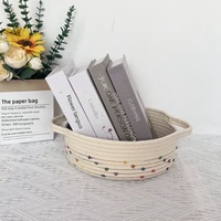Panier de rangement moderne et minimaliste en corde de coton tressée pour bureau, cosmétiques, livres, écouteurs, clés et bibelots - Vente en gros
