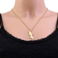 Collier pendentif en acier inoxydable étanche avec carte de la Martinique, bijoux de mode, vente en gros
