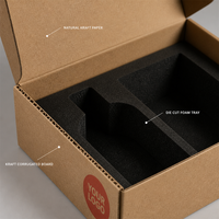 Boîte cadeau en carton ondulé pour vin de prune avec insert en mousse pour bouteille