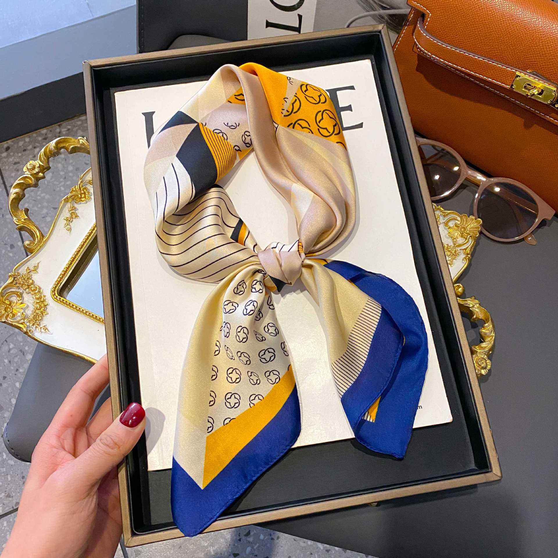 บลู A0005-38 ลายต่อเรขาคณิต