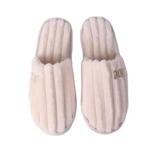 Cheap Price EVA Sole Customized Size Logo China Wholesale Furry Kids Slippers for Women Men Hotel Disposable Slippers