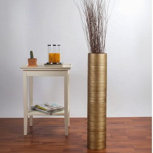 Vase à fleurs en aluminium classique pour décor traditionnel et contemporain adapté aux salons et aux chambres à coucher - Product Image 1