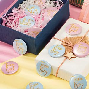 En gros Badges, Broches et Épingles Souvenirs Ronds Roses et Bleus pour Fête de Révélation du Sexe du Bébé - Product Image 2