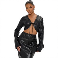 Q26TP233 Veste Courte en Cuir Ajustée à Manches Longues, Col en V Profond, Couleur Unie, Sexy et Chic, Amincissante, Collection Automne
