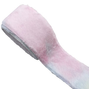 Ruban en fausse fourrure douce et moelleuse Boca pour la confection <span class=keywords><strong>de</strong></span> nœuds pour cheveux, la décoration hivernale, les projets créatifs et les chapeaux décorés - Product Image 2