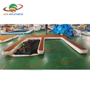 Plataforma de estacionamiento inflable de Motor de agua inflable para jet ski de superficie de teca a la venta