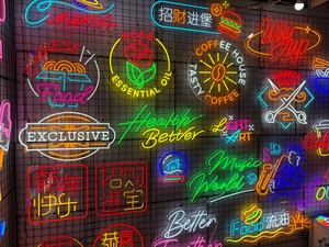 Enseigne néon LED en acrylique avec lettrage personnalisé pour la décoration de la cave des hommes, améliorant l'atmosphère des espaces et les rendant plus accueillants - Product Image 2