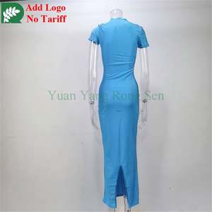 2025 Ins Offre Spéciale sexy jupe longue camisole col en v profond coupe ajustée femmes tenue décontractée <span class=keywords><strong>pas</strong></span> <span class=keywords><strong>cher</strong></span> vêtements <span class=keywords><strong>grossiste</strong></span> - Product Image 3