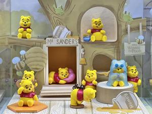 Lot de 12 boîtes de collection TOP TOY Disney <span class=keywords><strong>Winnie</strong></span> l'ourson Série Emojin – Figurines mystères pour cadeaux et jouets pour enfants - Product Image 4