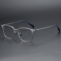 Monture de lunettes optiques Fashion Square en titane pur argenté 81008 pour hommes et femmes, vente en gros de lunettes de vue sur ordonnance