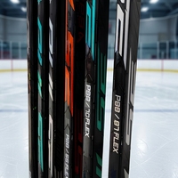Nouveaux bâtons de hockey sur glace et sur gazon en fibre de carbone OEM personnalisés de haute qualité 2026, poids 380g, construction durable, excellente performance