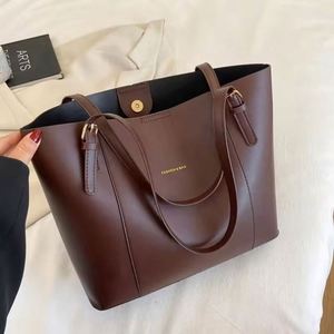 THK New Fashion Large Woman Handbags Commuting PU Leather Retro Style Single Strap <b>ZIP</b> Closure Sling & Tote Bags - Product Image 6