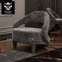Chaise d'appoint de salon de luxe contemporaine en velours à dossier incurvé moderne avec chaise simple durable en bois massif