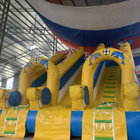Toboggan aquatique gonflable jaune Thuy Linh, structure de jeu, application de jeu Vietnamienne, en PVC, installation facile, pour parcs d'attractions et événements