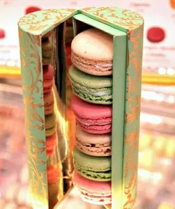 Luxury Green Flip Cover Candy Chocolate Gift Boxes Food Pastry Wedding Round Macaron Box Packaging