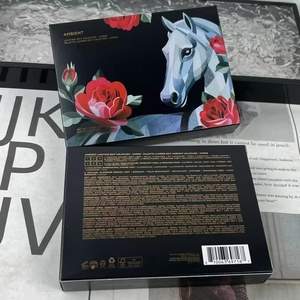 Palette de maquillage sur le thème des animaux en édition limitée pour Noël, tout-en-un, fard à paupières, blush, illuminateur - Product Image 1