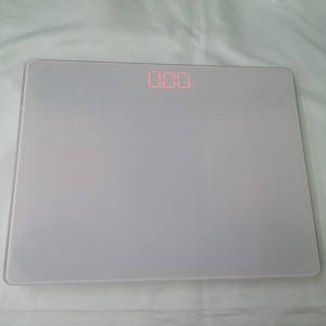 Balance électronique pour Balance de santé <span class=keywords><strong>rechargeable</strong></span> par <span class=keywords><strong>USB</strong></span>, blanche, 180kg - Product Image 1