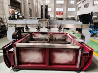 YCWJ Anpassbare Wasserstrahlschneidanlage für Natursteinschneiden Mehrkopf-Laser Höhenmesssonden-Optionen CE/ISO-Zertifiziert