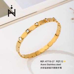 Bracciale in Acciaio Inossidabile con Diamanti Quadrati, Design a Catena Dorata, Gioielli da Donna - Product Image 3