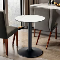 Tables à manger carrées modernes et minimalistes Osidi, grain de bois clair/bois massif noir, base en fonte, revêtement en poudre, restaurant, maison