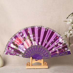 Éventail de danse espagnol classique pour femmes, 23 cm, en bambou écologique, avec délicates décorations en dentelle paon et dorure, parfait pour les mariages - Product Image 3