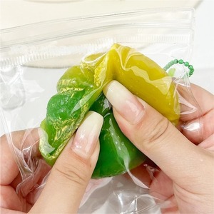 Jouet Squishy Orange Fraise Sensible à la Température, Jouet à Presser Réaliste en Forme de Fruit, Jouet Sensoriel Anti-Stress, Vente Chaude - Product Image 2