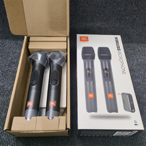 Connettore XLR con cancellazione del rumore del microfono dinamico senza fili per l'utilizzo sul palco con tecnologia Dual UHF - Product Image 1